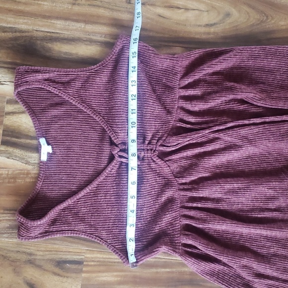 Maurice brownish red color sleeveless top size - Picture 6 of 9